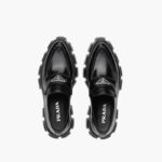 MONOLITH POINTED BRUSHED LEATHER LOAFERS