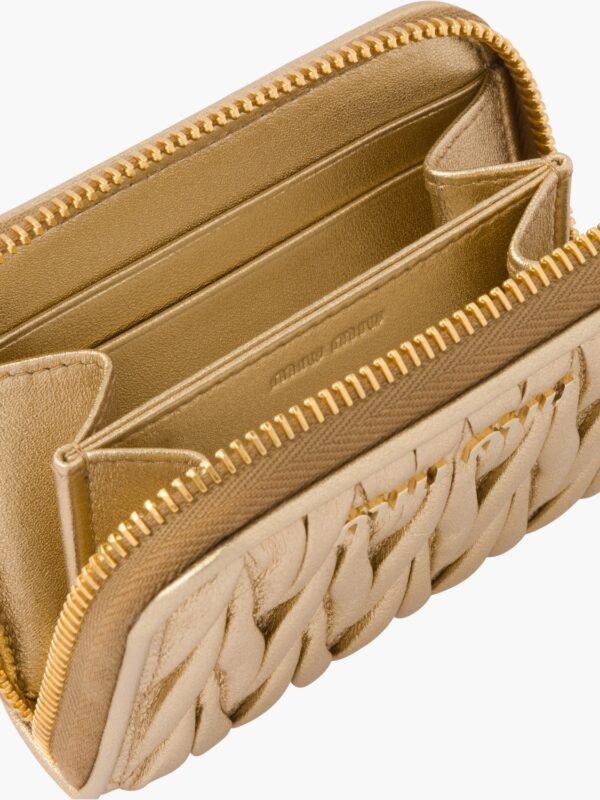 MATELASSÉ ZIPPED WALLET