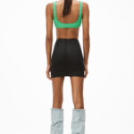 BONDED SEAM MINI SKIRT IN STRETCH KNIT