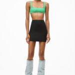 BONDED SEAM MINI SKIRT IN STRETCH KNIT