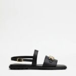 SANDALS IN LEATHER