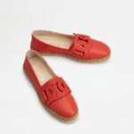 SLIP-ONS IN LEATHER