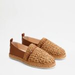 SLIP-ONS IN LEATHER AND RAFFIA