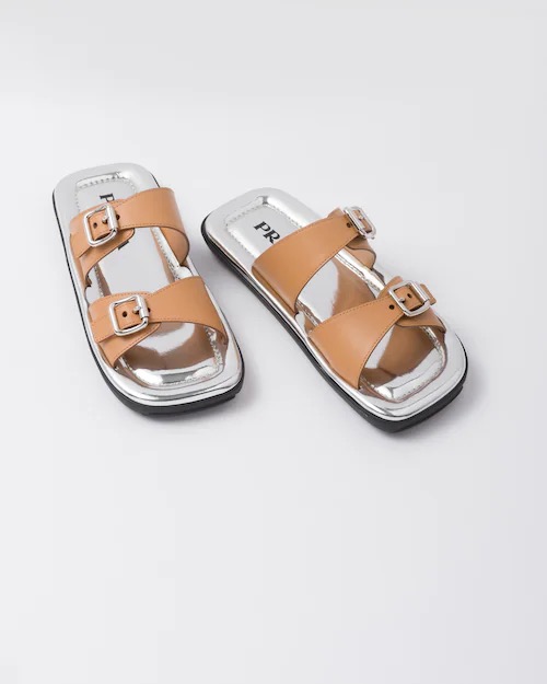 LEATHER SANDALS