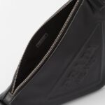 TRIANGLE LEATHER SHOULDER BAG