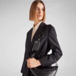 TRIANGLE LEATHER SHOULDER BAG