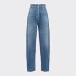 TAPERED DENIM JEANS WITH A BACK POCKET LOGO