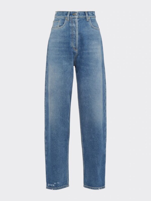 TAPERED DENIM JEANS WITH A BACK POCKET LOGO