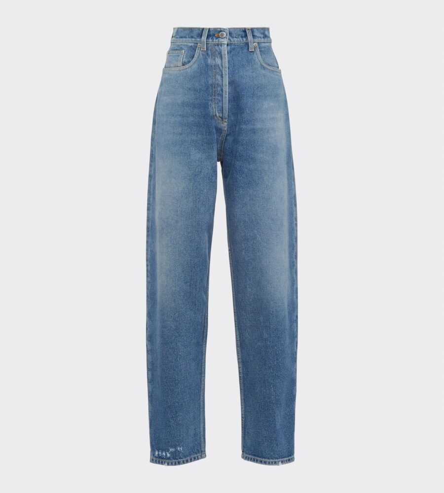 TAPERED DENIM JEANS WITH A BACK POCKET LOGO