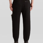 TROUSERS WITH ONE TUCK