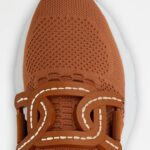 SLIP ON SNEAKERS