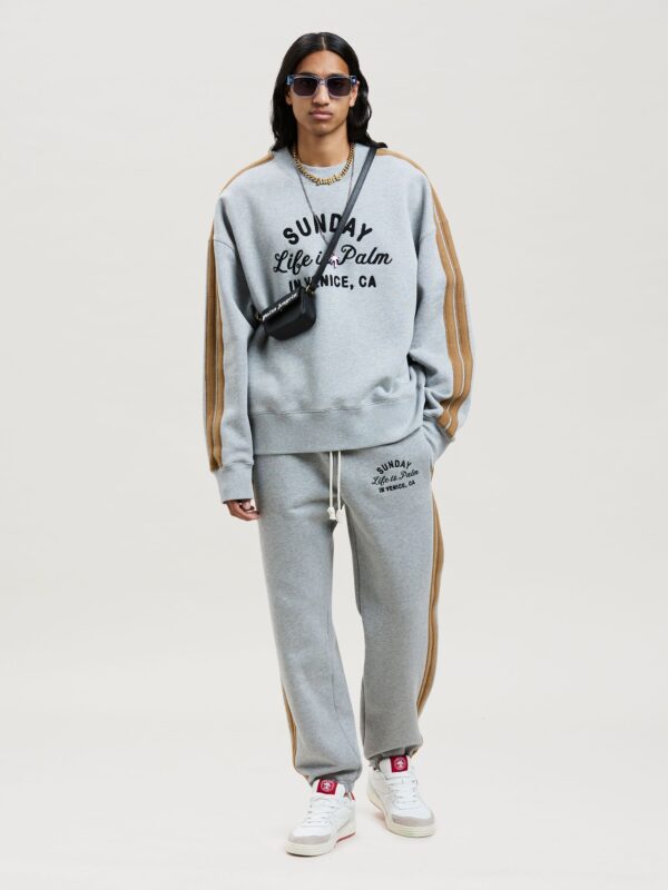 SUNDAY SWEATSHIRT