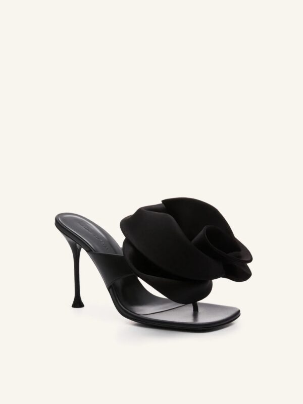 3D FLOWER HEEL