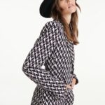GRAPHIC STATEMENT JACKET