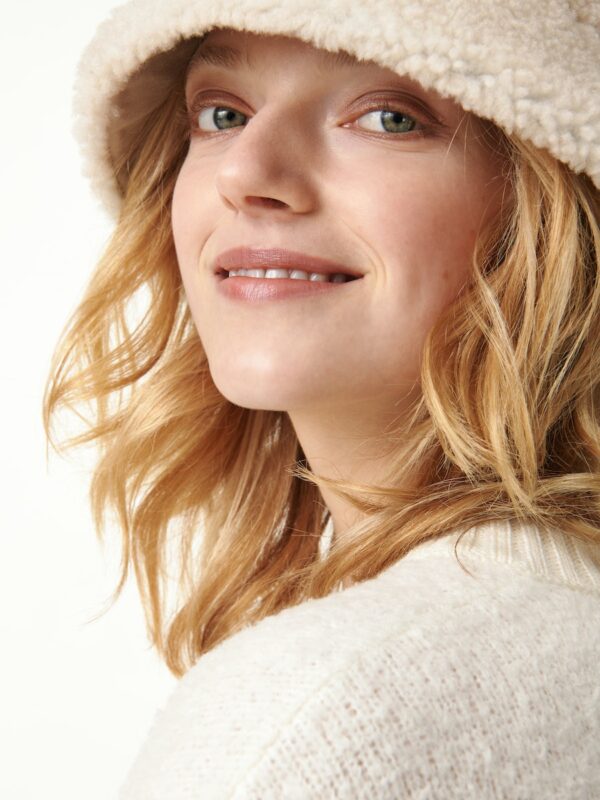 WILD SOFTNESS BUCKET HAT