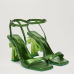 PALM HEELS