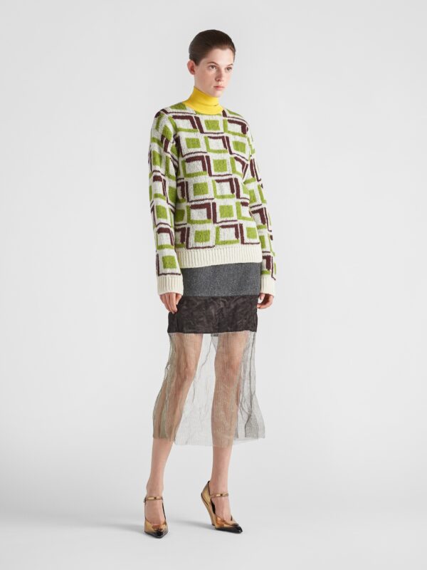 CASHMERE AND WOOL TURTLENECK