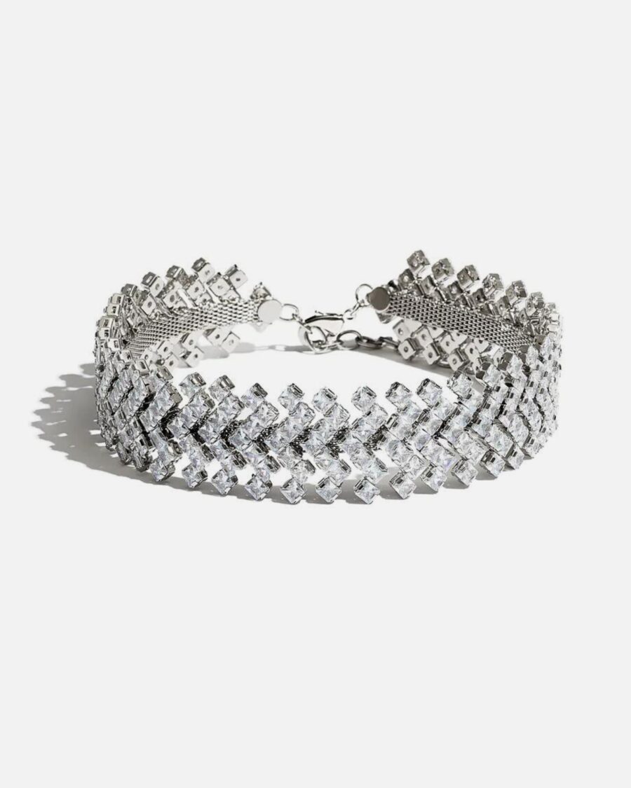 CHEVRON NECKLACE