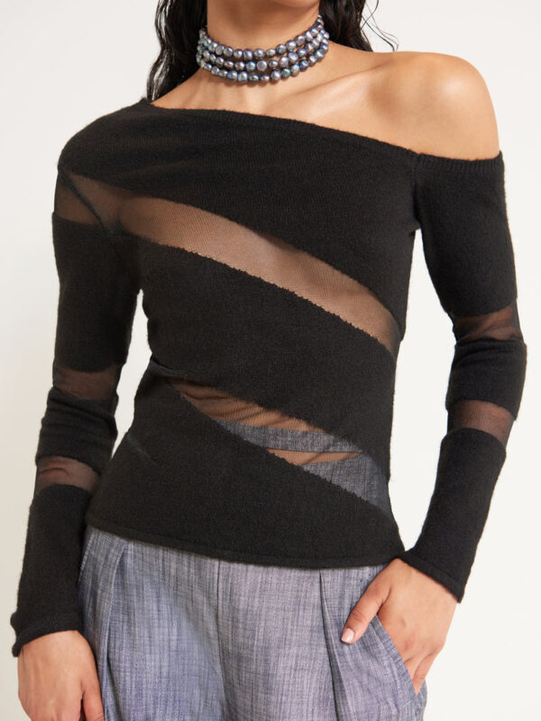 KAZ KNIT TOP