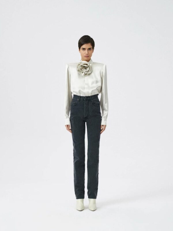 STITCH DETAIL STRAIGHT LEG JEANS