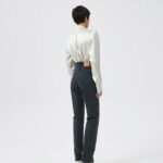 STITCH DETAIL STRAIGHT LEG JEANS