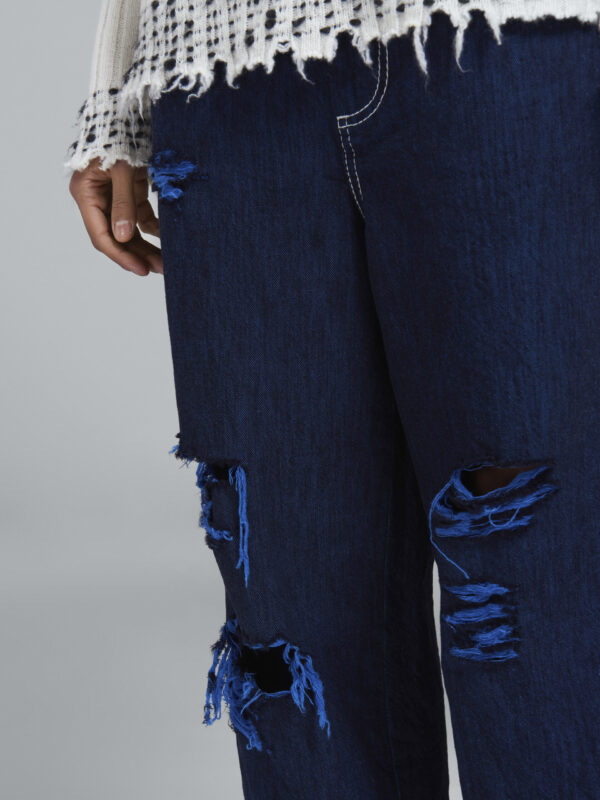 CROPPED DENIM PANTS WITH RIPS