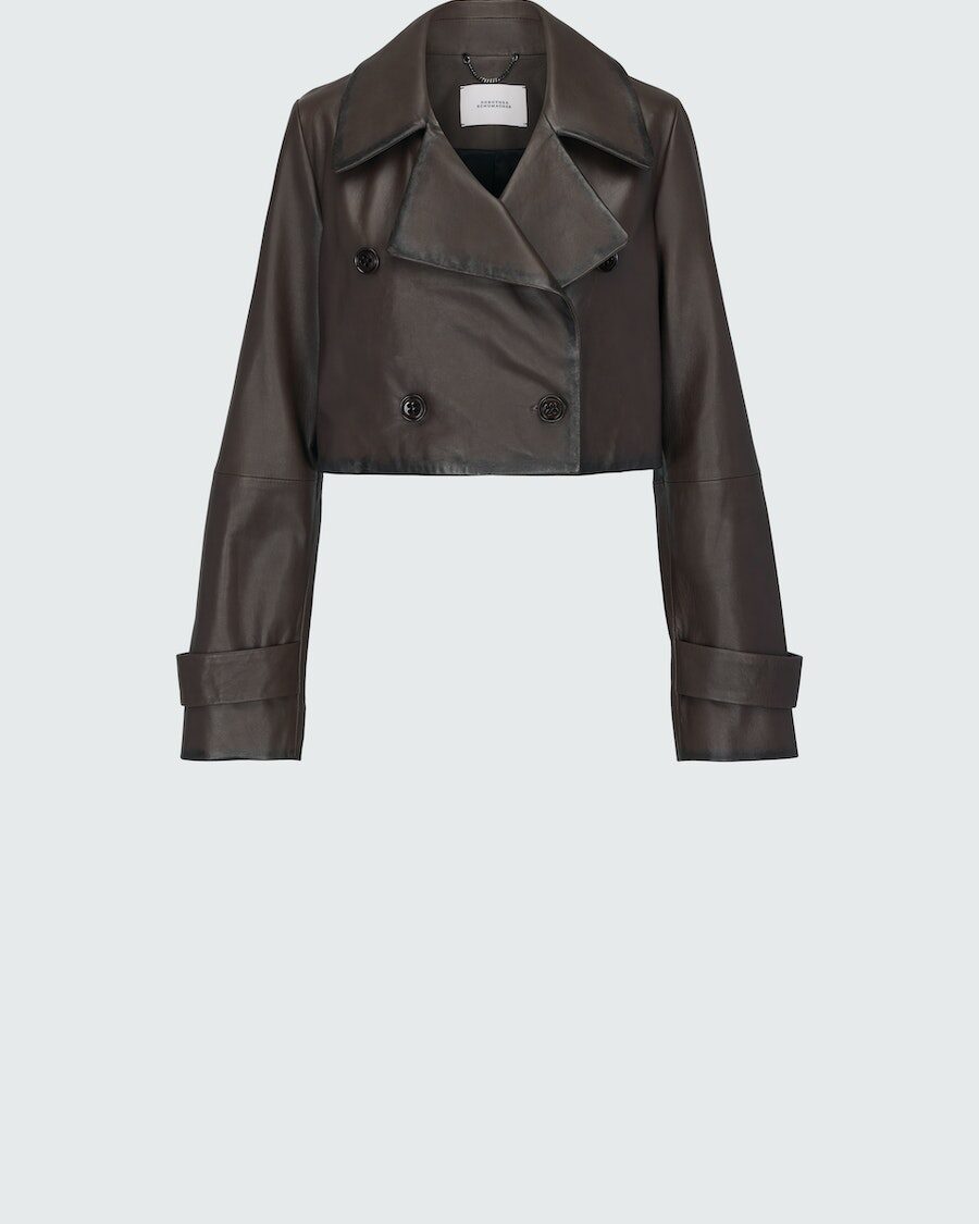 SLEEK STATEMENT JACKET