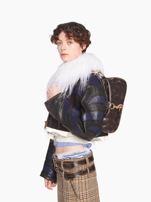 RUNWAY SHOULDER BAG WITH SNAP HOOK
