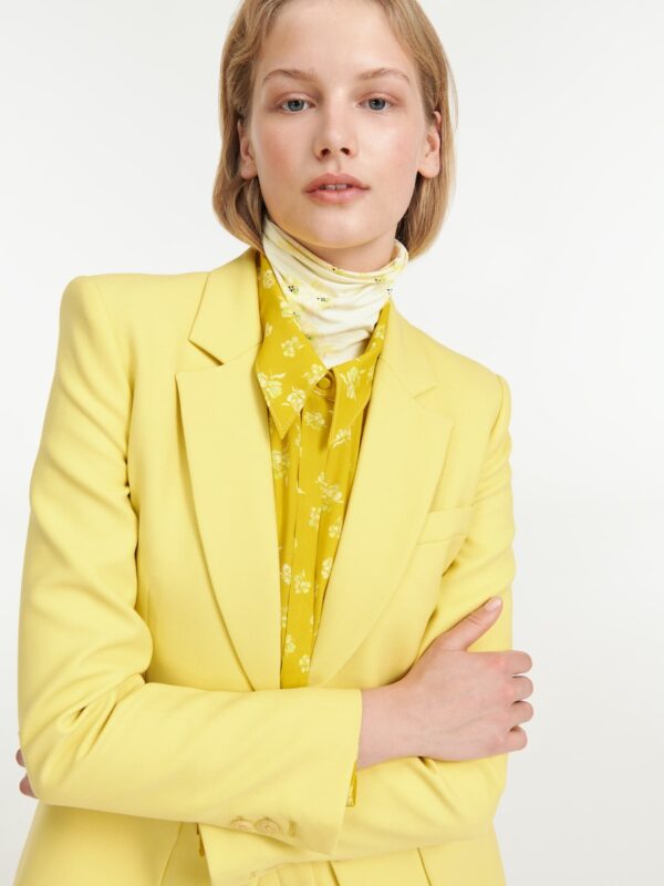 REFRESHING AMBITION JACKET