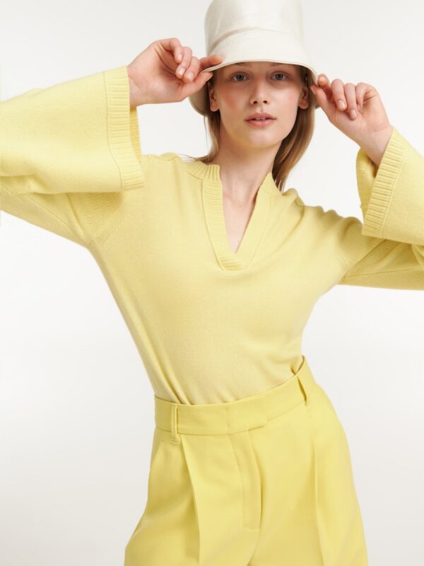 SMOOTH SILHOUETTES PULLOVER