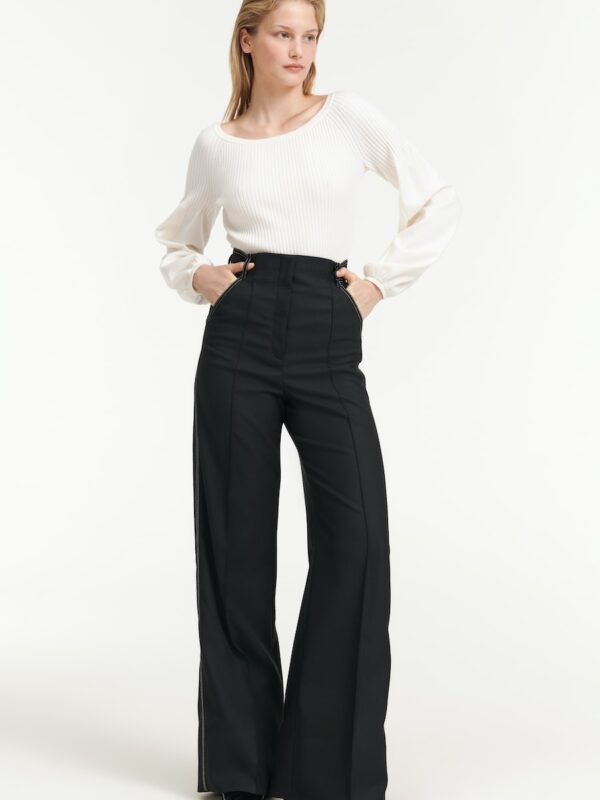 SLEEK RIBS PULLOVER