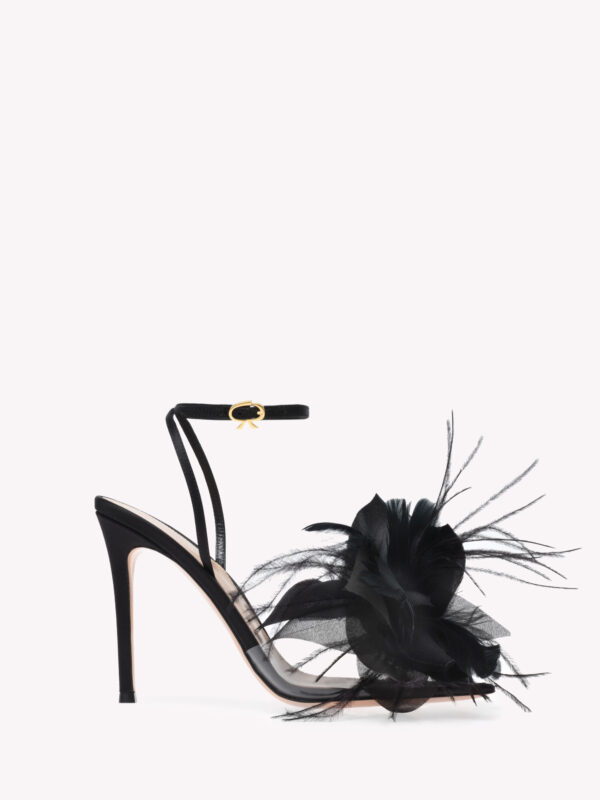 YNEZ SANDAL
