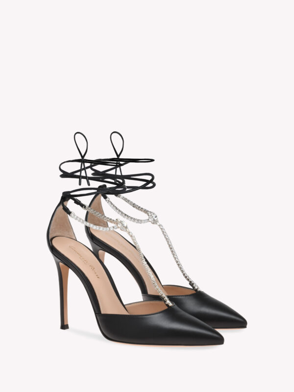 BRILLIANT HEEL
