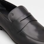 LEATHER LOAFERS