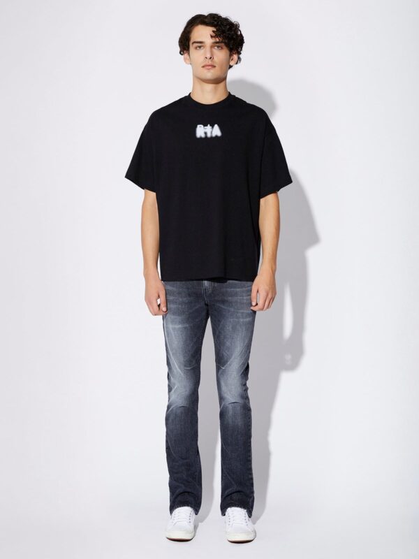 COLIN TEE | BLACK CONSTRUCTION