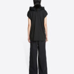 RUFFLED V-NECK TEE