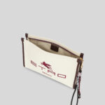 NÉCESSAIRE WITH EMBROIDERED PEGASO LOGO