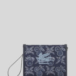 MEDIUM JACQUARD POUCH WITH APPLES