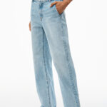MID RISE STRAIGHT LEG JEANS