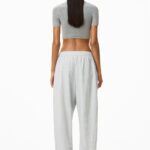 REFLECTIVE CROPPED PULLOVER