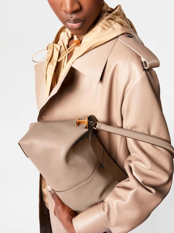 T CASE SMALL LEATHER SHOULDER BAG
