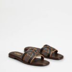 SANDALS IN LEATHER