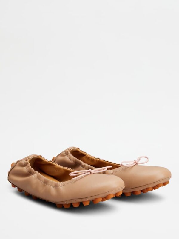 BUBBLE BALLERINAS IN LEATHER