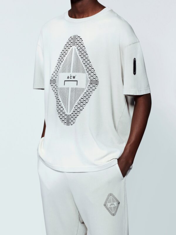 GRADIENT TEE