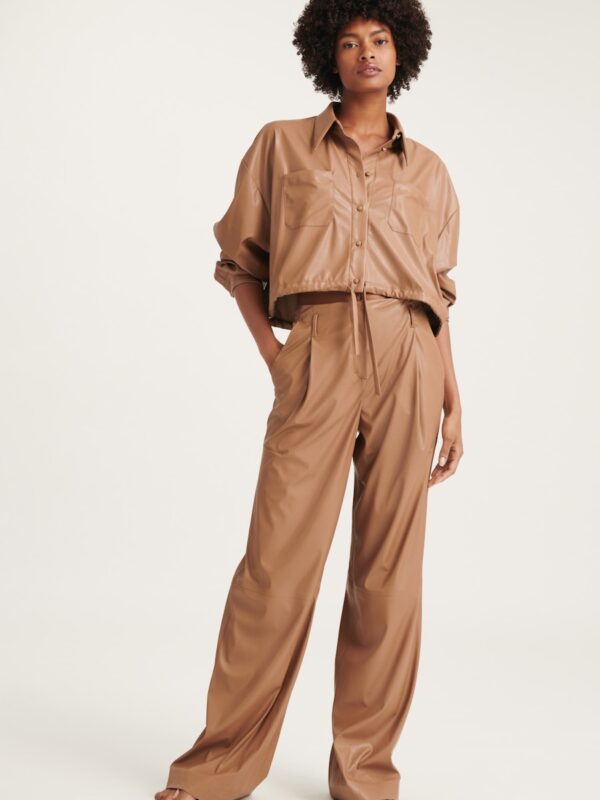 SLEEK COMFORT BLOUSE