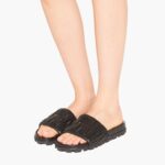 MATELASSE NAPPA LEATHER SLIDES