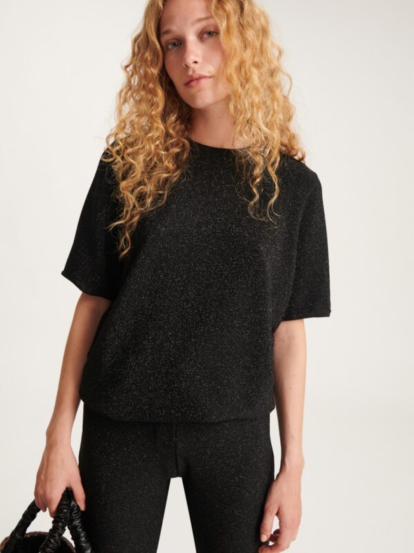 ENDLESS SHIMMER O-NECK