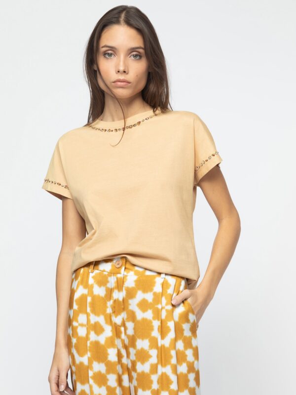 WHITE WOOMERA T-SHIRT