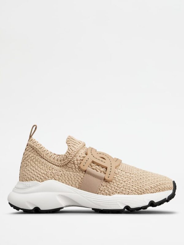 SLIP ON SNEAKERS