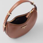ARQUÉ LEATHER SHOULDER BAG